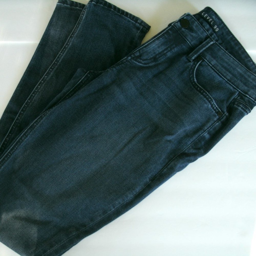 Level 99 Jeans Skinny Liza Size 28 Dark Wash Denim